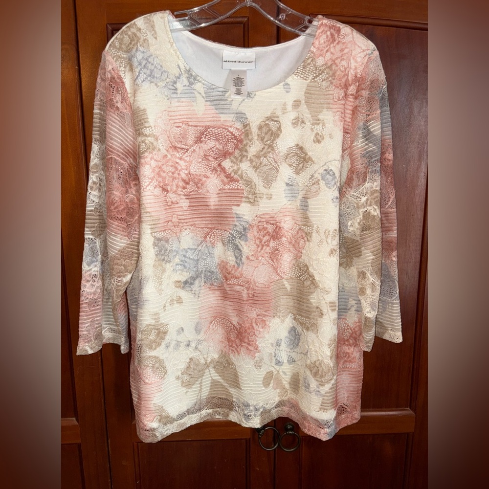 Alfred Dunner Pastel Floral Blouse 22↔️24↕️